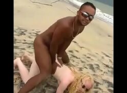 Sexo na casa de praia